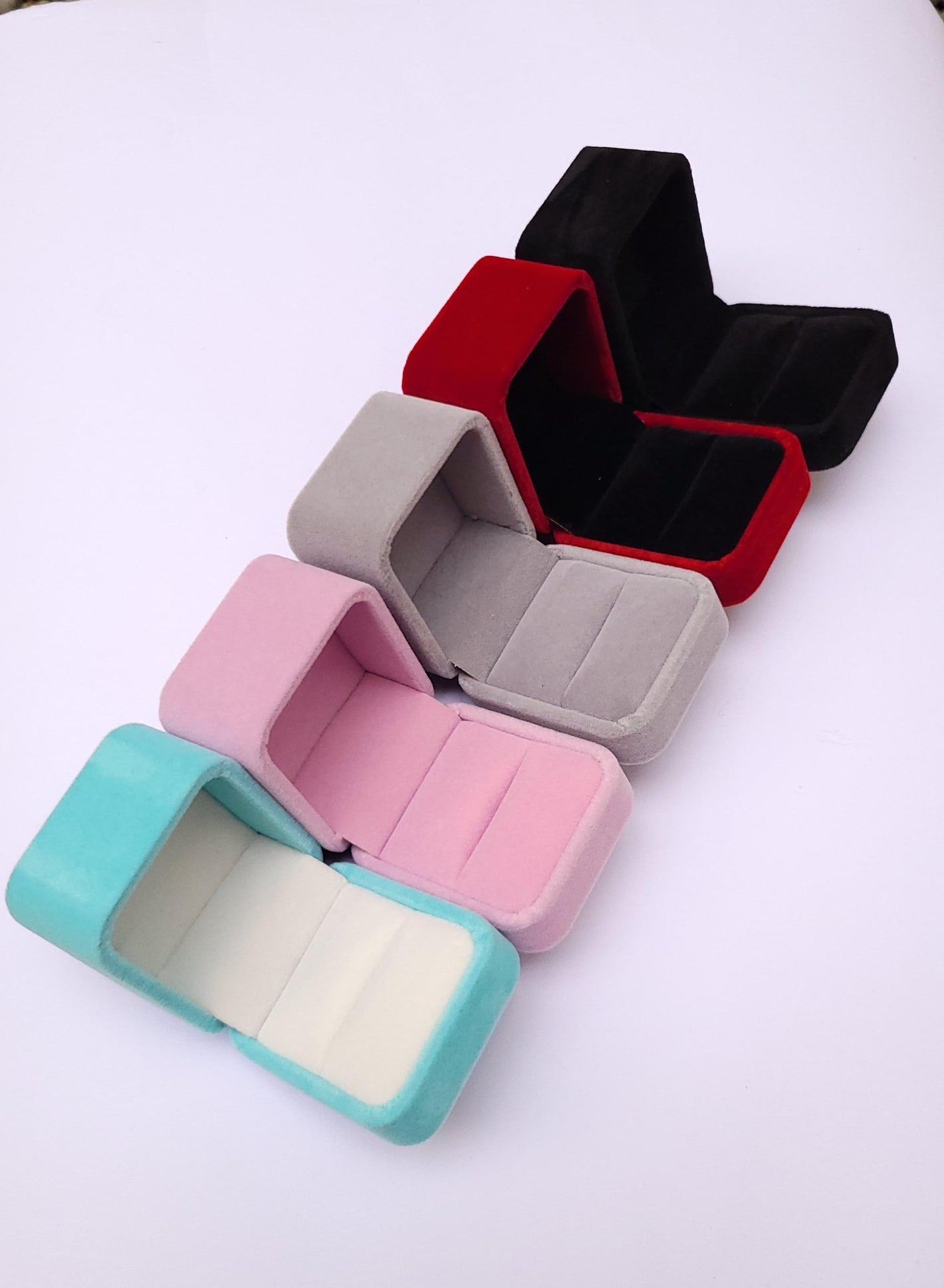 Caja anillo