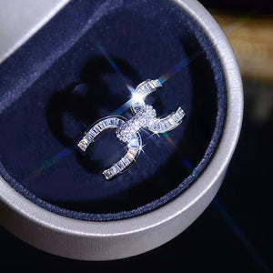 Anillo chapado de oro blanco de 18 K, con incrustaciones de zirconia 💎🔝