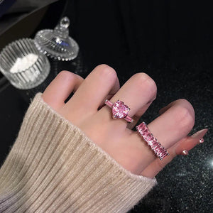 Anillos de zirconita rosa