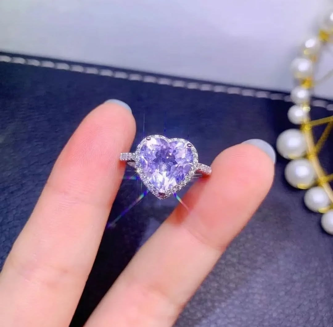 Anillo Tabita (corazón amatista)