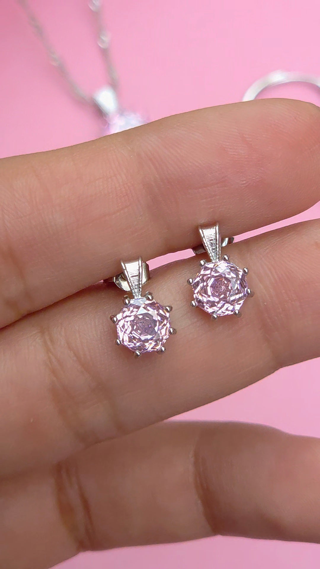 Aretes roseri